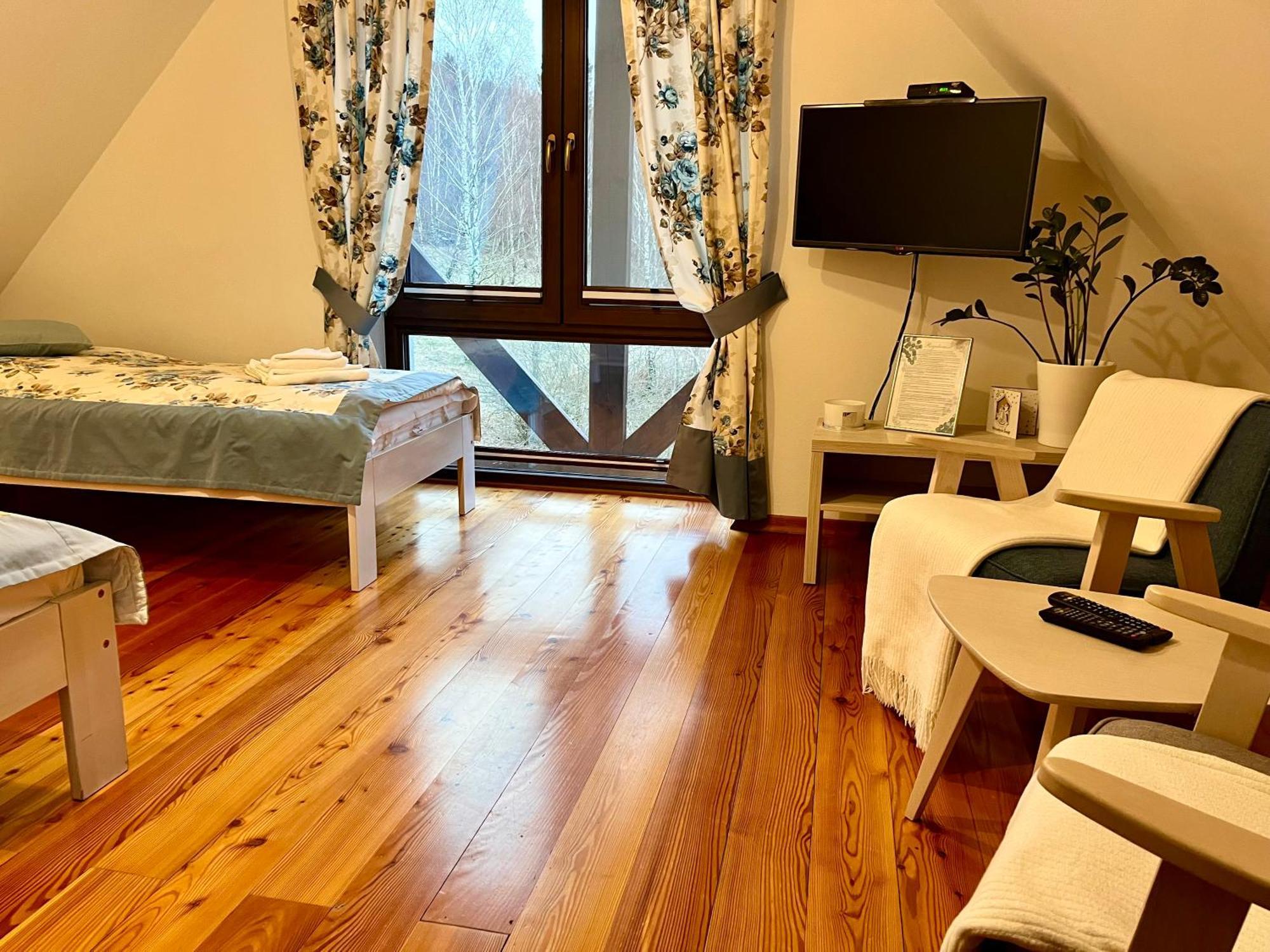 Apartamety I Pokoje Goscinne Na Jaskolczej Свєрадув-Здруй Екстер'єр фото