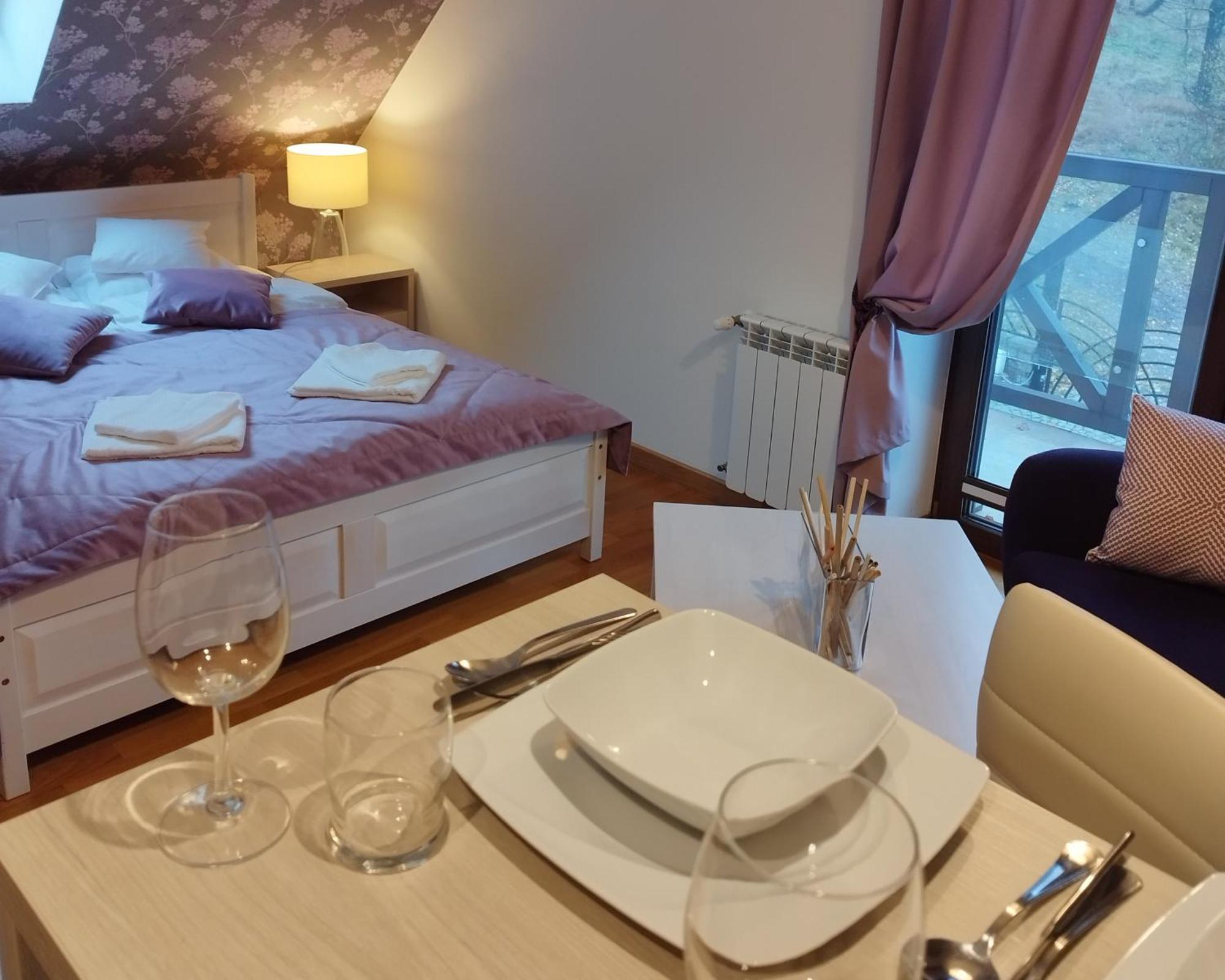 Apartamety I Pokoje Goscinne Na Jaskolczej Свєрадув-Здруй Екстер'єр фото